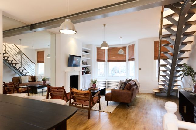 Berens Road, Kensal Green, NW10 2 bed flat for sale