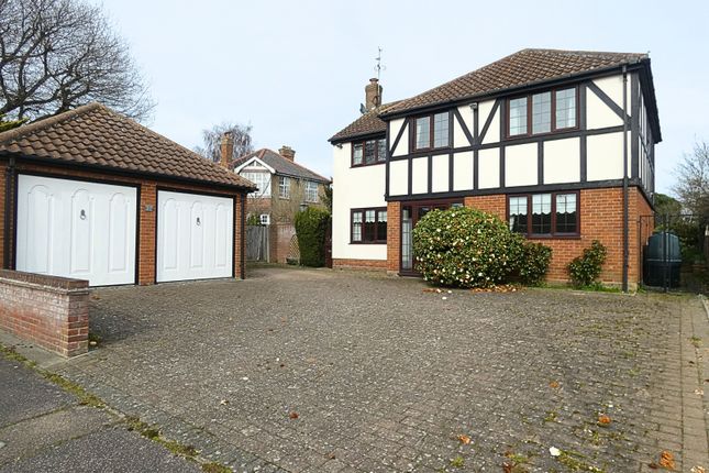 West Mersea, CO5 8AW 4 bed detached house for sale