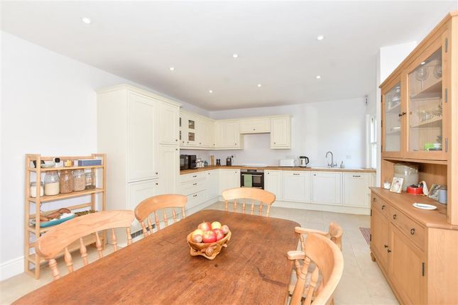 3 bed semi-detached house