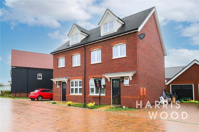 Collar Way, Witham, Essex, CM8 4 bed townhouse for sale