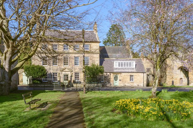 8 bedroom detached house for sale