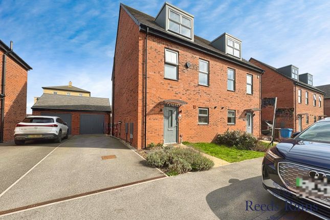 4 bed semi-detached house