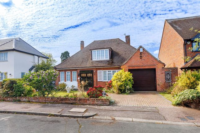 2 bed detached house