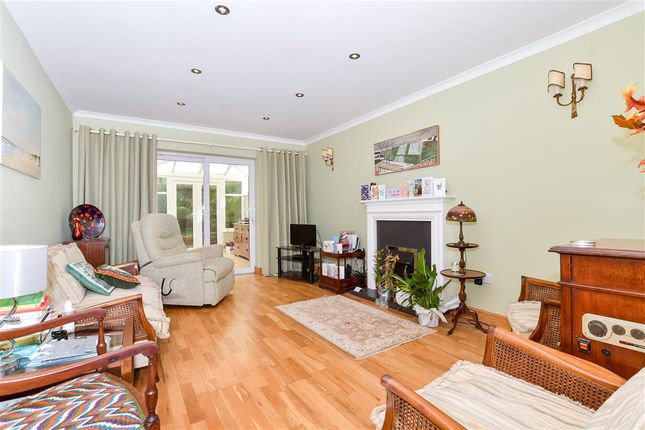 3 bed detached bungalow