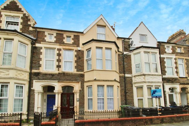 5 bedroom terraced house for sale