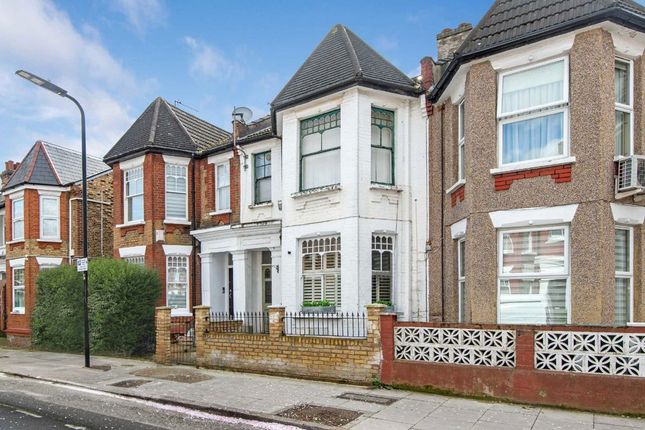 Durlston Road, London E5 2 bed flat for sale