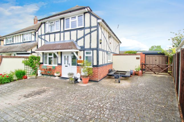 3 bed detached house