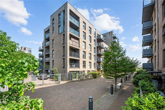 Green Lanes Walk, London, N4 2 bed apartment for sale