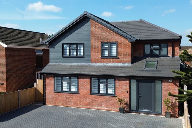 Old Bedford Road, Luton 5 bed detached house for sale