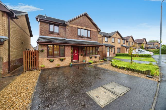 4 bed detached house