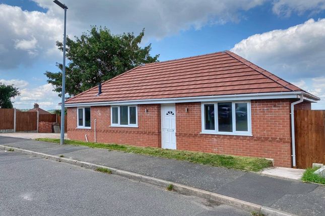 Mallen Drive, Tividale B69 3 bed detached bungalow for sale