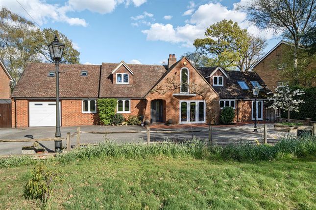 Frogmore Road, Camberley GU17 5 bed chalet for sale