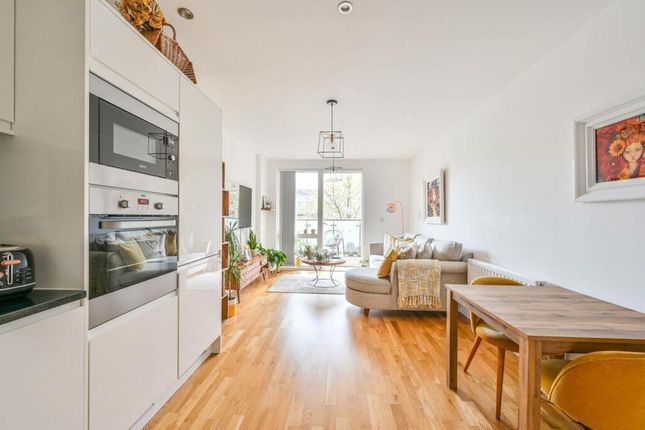 2 bed flat