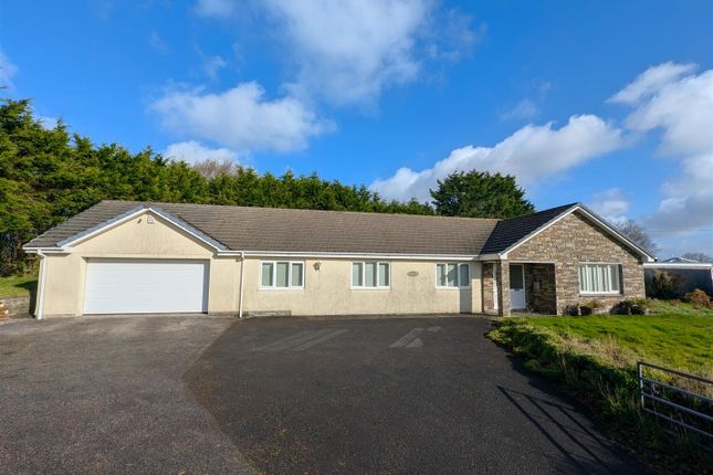 6 bedroom detached bungalow for sale
