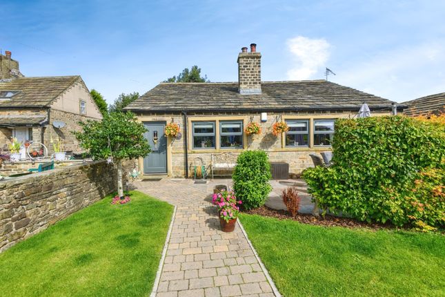 3 bedroom semi-detached bungalow for sale