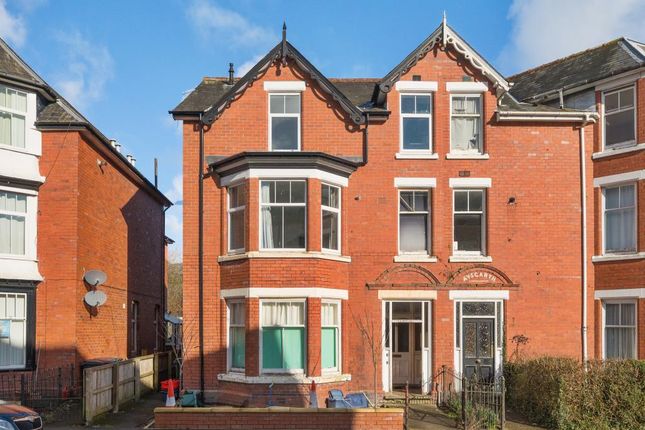 7 bedroom terraced house for sale
