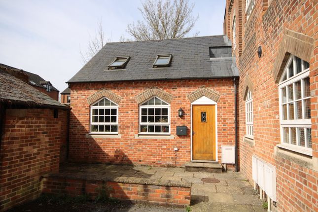 1 bedroom cottage for sale