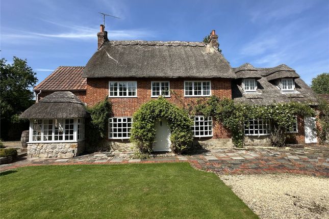 Lockeridge, Marlborough SN8 4 bed detached house for sale
