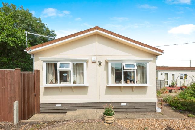 2 bedroom mobile home for sale