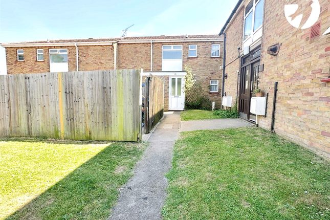 Walnut Way, Swanley, Kent, BR8 2 bed terraced house for sale
