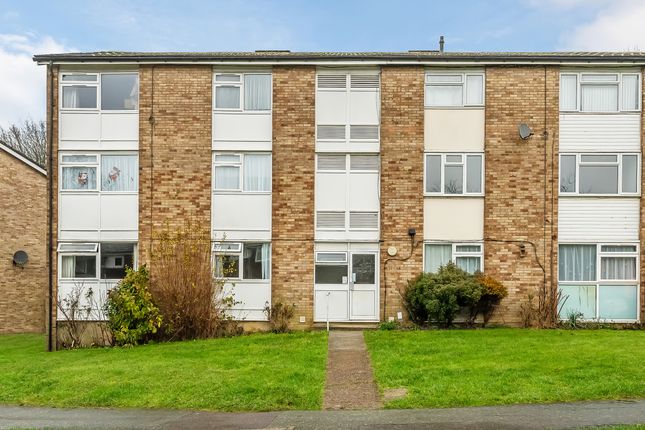 Barnetts Shaw, Oxted, Surrey 2 bed flat for sale