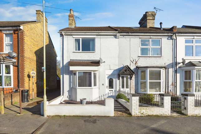 4 bedroom end of terrace house for sale