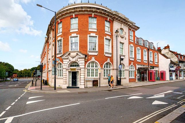 Windsor Street, Uxbridge, Middlesex 1 bed apartment for sale