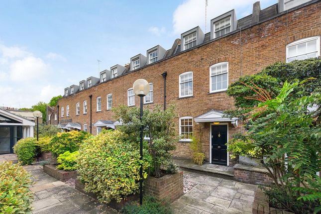 Greens Court, Lansdowne Mews, W11 4 bed terraced house for sale