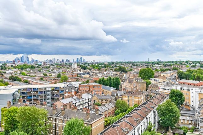 Cazenove Road, Stoke Newington... 2 bed flat for sale