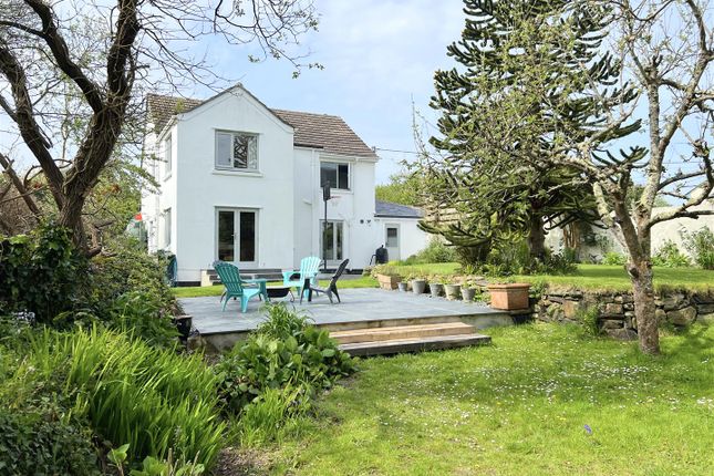 4 bed detached house