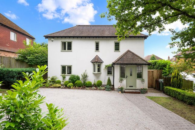 Worlds End, Woodcote End, Epsom 4 bed detached house for sale