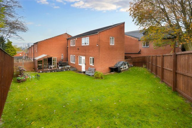 St. Lukes Road, Leeds, West Yorkshire 2 bed detached house for sale