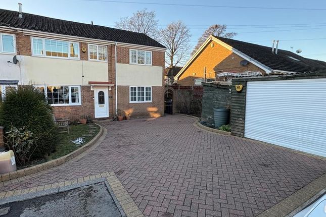 Green Court, Scholes, Cleckheaton 4 bed townhouse for sale
