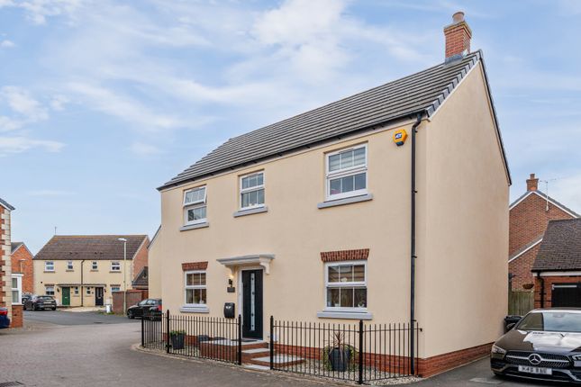 3 bed detached house