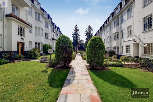 Wavertree Court, Streatham Hill... 1 bed apartment for sale