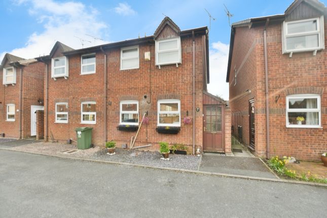 2 bedroom semi-detached house for sale