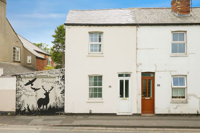 2 bedroom semi-detached house for sale