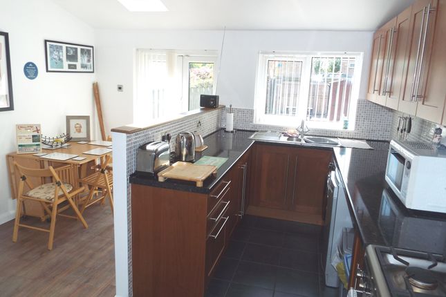 169 Wold Road 2 bed end of terrace house for sale
