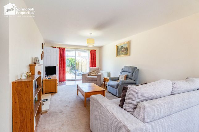 3 bed semi-detached house