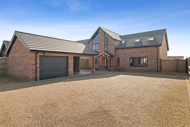 4 bed detached house