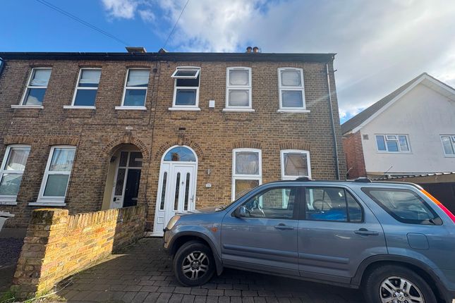 Meadfield Road, Slough 5 bed semi