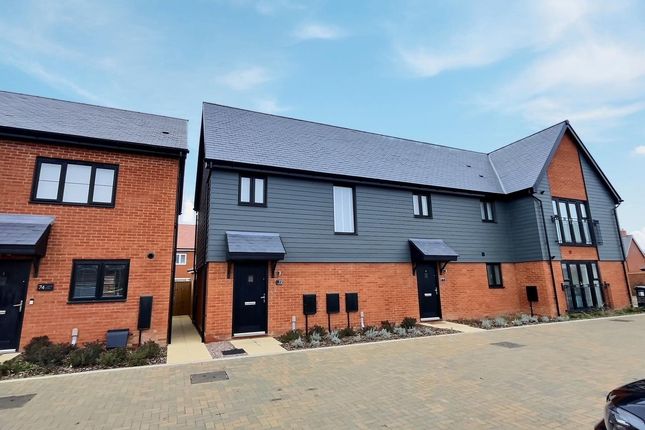 Tilgate Road, Hampton Water... 2 bed flat for sale