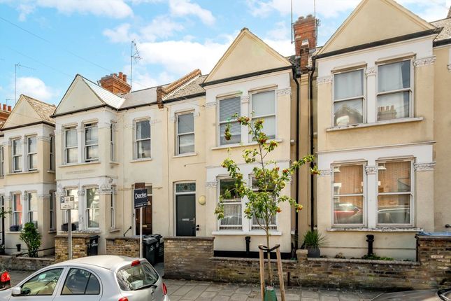Hawthorn Road, London NW10 2 bed flat for sale