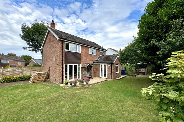 3 bed detached house