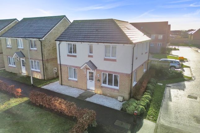 4 bed detached house