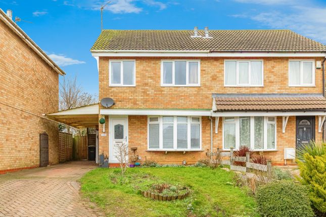 3 bedroom semi-detached house for sale