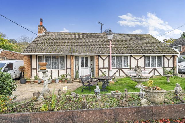 Cranford Park Drive, Hampshire GU46 3 bed detached bungalow for sale