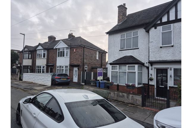 2 bed town house