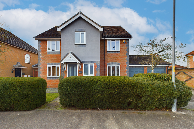 4 bed detached house