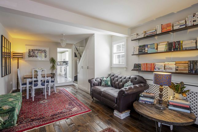Junction Road, Brentwood, CM14 3 bed semi